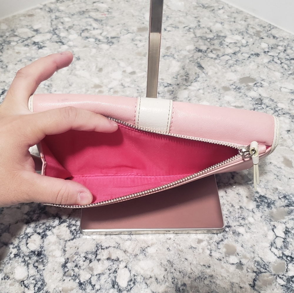 Coach Pink and White Leather Chain Wallet - Picture 11 of 12